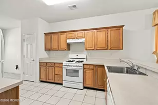 68 Stamford Dr, Jackson, NJ 08527 - Photo 15