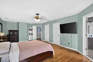 422 Aynsley Ct, Morganville, NJ 07751 - Photo 15