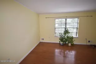 1304 Wellington Pl, Aberdeen Township, NJ 07747 - Photo 7