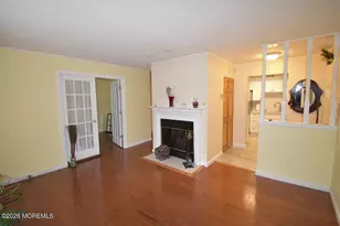 1304 Wellington Pl, Aberdeen Township, NJ 07747 - Photo 3