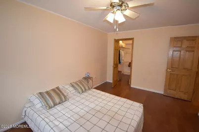 1304 Wellington Place, Aberdeen Township, NJ 07747 - Photo 13