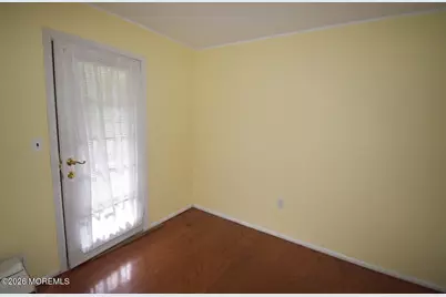 1304 Wellington Place, Aberdeen Township, NJ 07747 - Photo 11