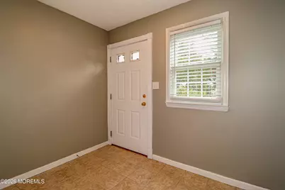 604 Randall Way, Aberdeen Township, NJ 07747 - Photo 9