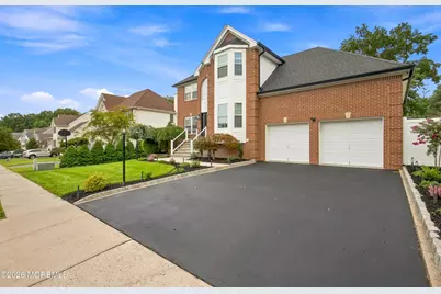 39 Violet Circle, Howell Township, NJ 07731 - Photo 3