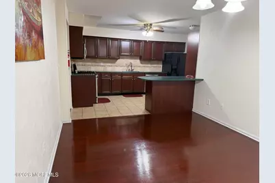 1077 Roseberry Court, Morganville, NJ 07751 - Photo 11
