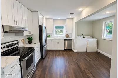 856 E Concourse, Aberdeen Township, NJ 07735 - Photo 11