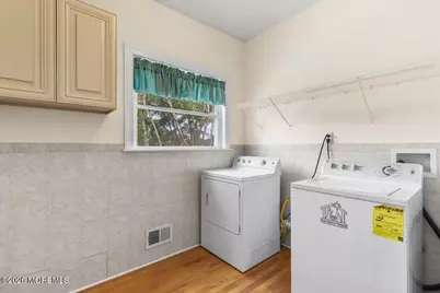 129 W Long Branch Avenue, Ocean Gate, NJ 08740 - Photo 17