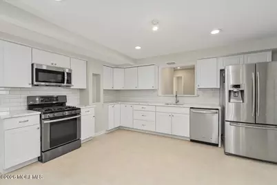 179 Wall Street, West Long Branch, NJ 07764 - Photo 7
