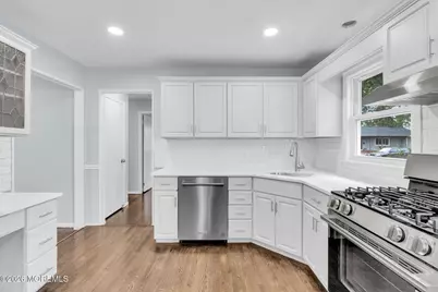 652 Berkeley Avenue, Beachwood, NJ 08722 - Photo 23