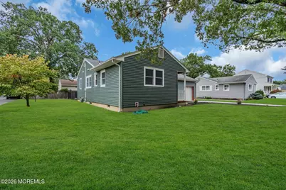 652 Berkeley Avenue, Beachwood, NJ 08722 - Photo 7