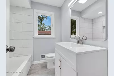 652 Berkeley Avenue, Beachwood, NJ 08722 - Photo 31