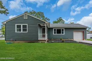 652 Berkeley Ave, Beachwood, NJ 08722 - Photo 1