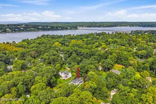 24 Circle Dr, Rumson, NJ 07760 - Photo 3