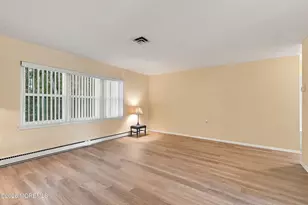 419A Chatham Ct, Lakewood, NJ 08701 - Photo 5