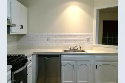 401 Yorkshire Place, Morganville, NJ 07751 - Photo 9