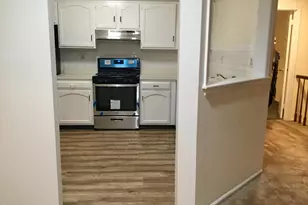 401 Yorkshire Pl, Morganville, NJ 07751 - Photo 11