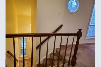 401 Yorkshire Place, Morganville, NJ 07751 - Photo 17