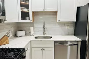14 Cooper Ct, Freehold, NJ 07728 - Photo 9