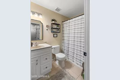 49 Richmond Court, Tinton Falls, NJ 07712 - Photo 11