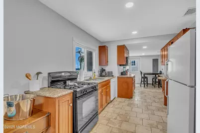 20 Venetian Court, Toms River Township, NJ 08753 - Photo 11