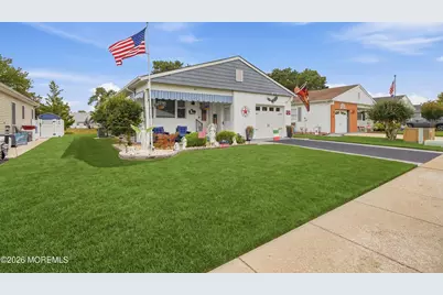 39 Chesterfield Lane, Toms River Township, NJ 08757 - Photo 3