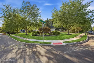 9 Lakeview Drive, Tinton Falls, NJ 07712 - Photo 3