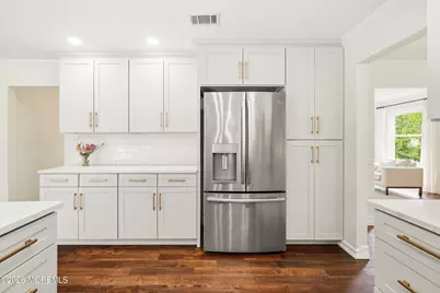 9 Lakeview Drive, Tinton Falls, NJ 07712 - Photo 19