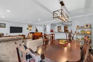 10 Topeka Ct, Tinton Falls, NJ 07712 - Photo 7