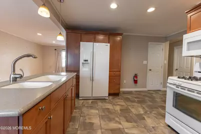 466 Vassar Place, Brick, NJ 08723 - Photo 5