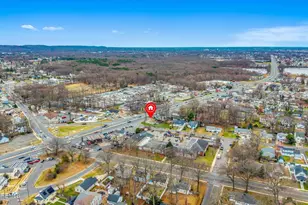 261 State Route 36, Hazlet Township, NJ 07730 - Photo 17