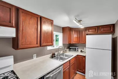 13 Smiths Lane, East Brunswick Township, NJ 08816 - Photo 17