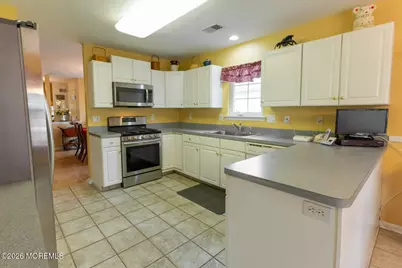 10 Wellington Lane, Lakewood, NJ 08701 - Photo 13
