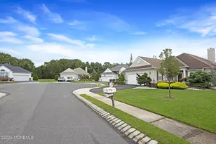 3 Clermont Ct, Manchester Township, NJ 08759 - Photo 3