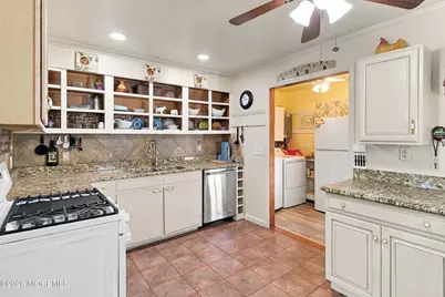 15 Washington Avenue, Leonardo, NJ 07737 - Photo 7