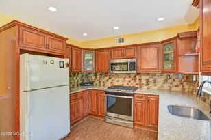 21 Totem Rd, Freehold, NJ 07728 - Photo 7
