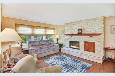 21 Totem Road, Freehold, NJ 07728 - Photo 9