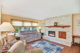 21 Totem Rd, Freehold, NJ 07728 - Photo 9