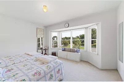 1 Launcelot Lane, Jamesburg, NJ 08831 - Photo 25