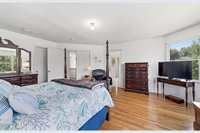 1 Launcelot Lane, Jamesburg, NJ 08831 - Photo 21