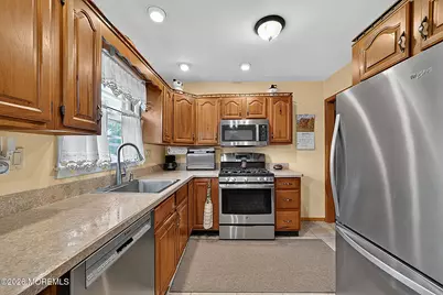 258 Forsgate Drive, Jamesburg, NJ 08831 - Photo 9
