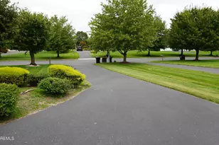 315 Peter Forman Dr, Freehold, NJ 07728 - Photo 33
