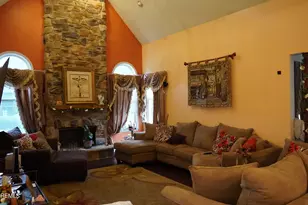 315 Peter Forman Dr, Freehold, NJ 07728 - Photo 7