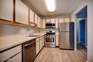 1304 Violet Ln, Jackson, NJ 08527 - Photo 5