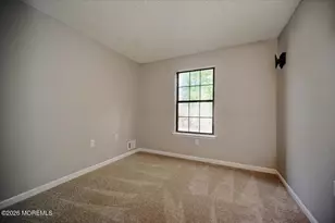 1304 Violet Ln, Jackson, NJ 08527 - Photo 11