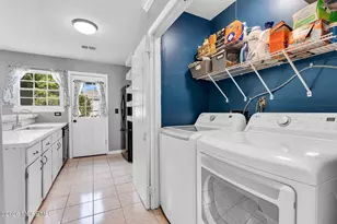 49 Lantern Ln, Sayreville, NJ 08872 - Photo 11