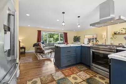 7 Sandspring Drive, Eatontown, NJ 07724 - Photo 13