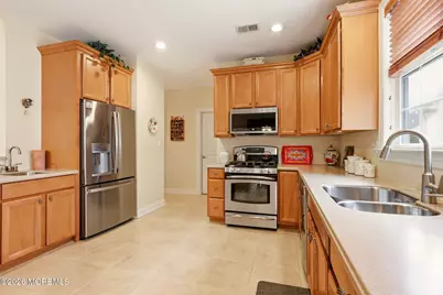 405 Edinburgh Place, Marlboro Township, NJ 07746 - Photo 11