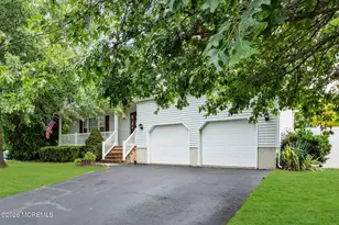 29 Netty St, Howell Township, NJ 07731 - Photo 3
