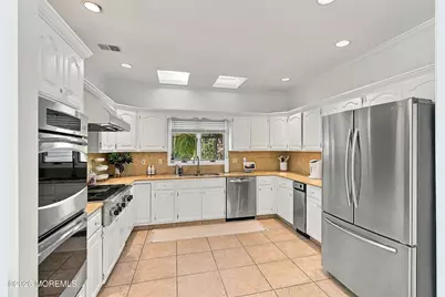 150 Sheffield Drive, Freehold, NJ 07728 - Photo 11