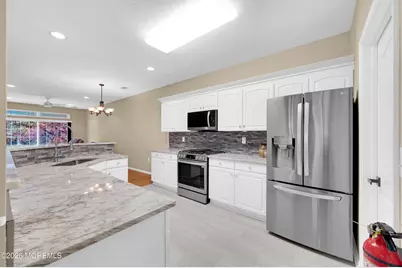 65 Golden Willows Avenue, Lakewood, NJ 08701 - Photo 13